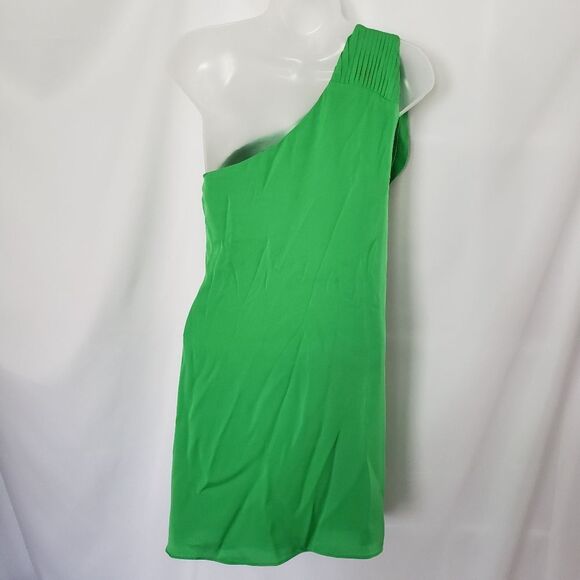 Alice + Olivia Green Silk One Shoulder Draped Ruched Dress - Picture 2 of 4